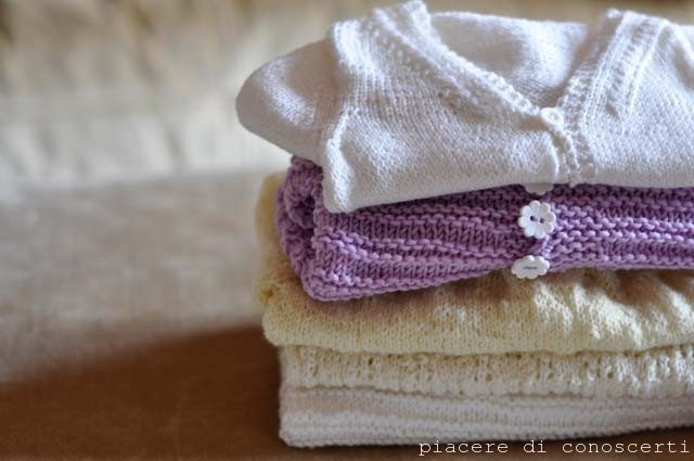 lavori a maglia per neonati